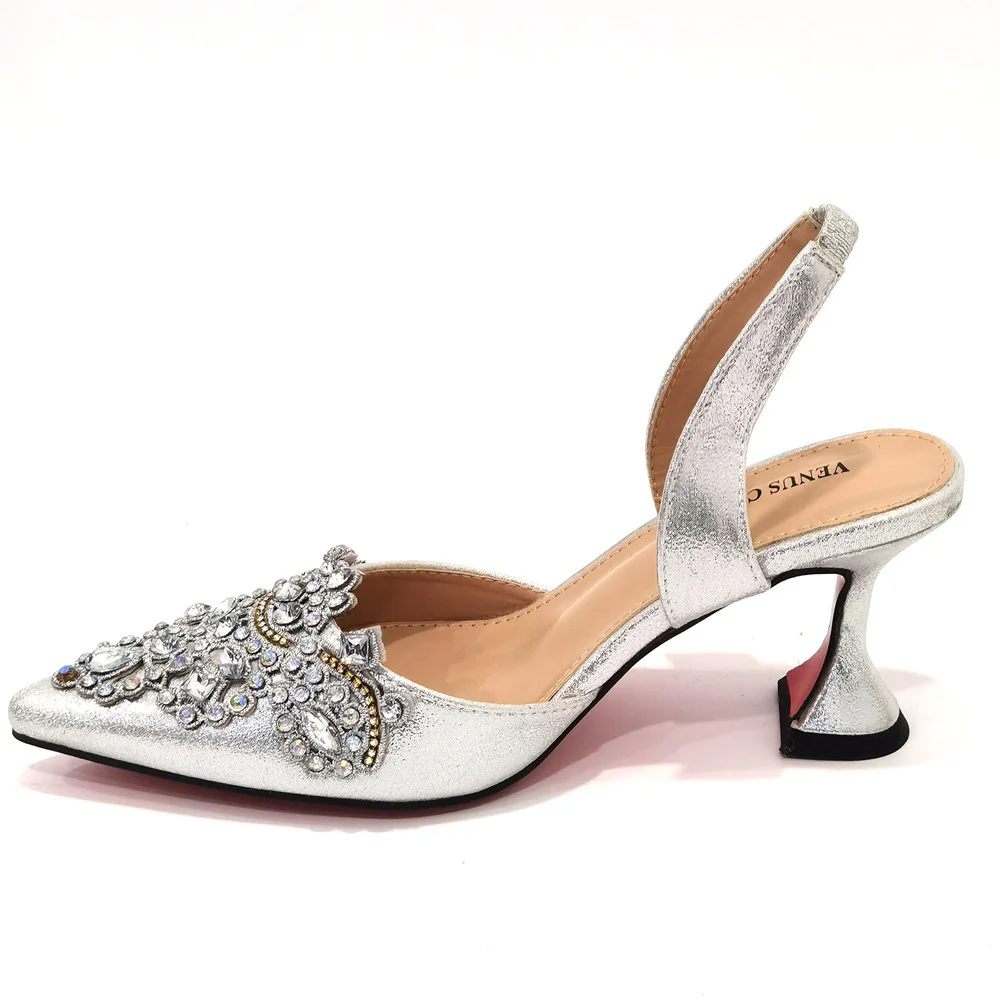 Новинка 2024, золотые туфли дл – обзор и цена Luxury Bags And Shoes