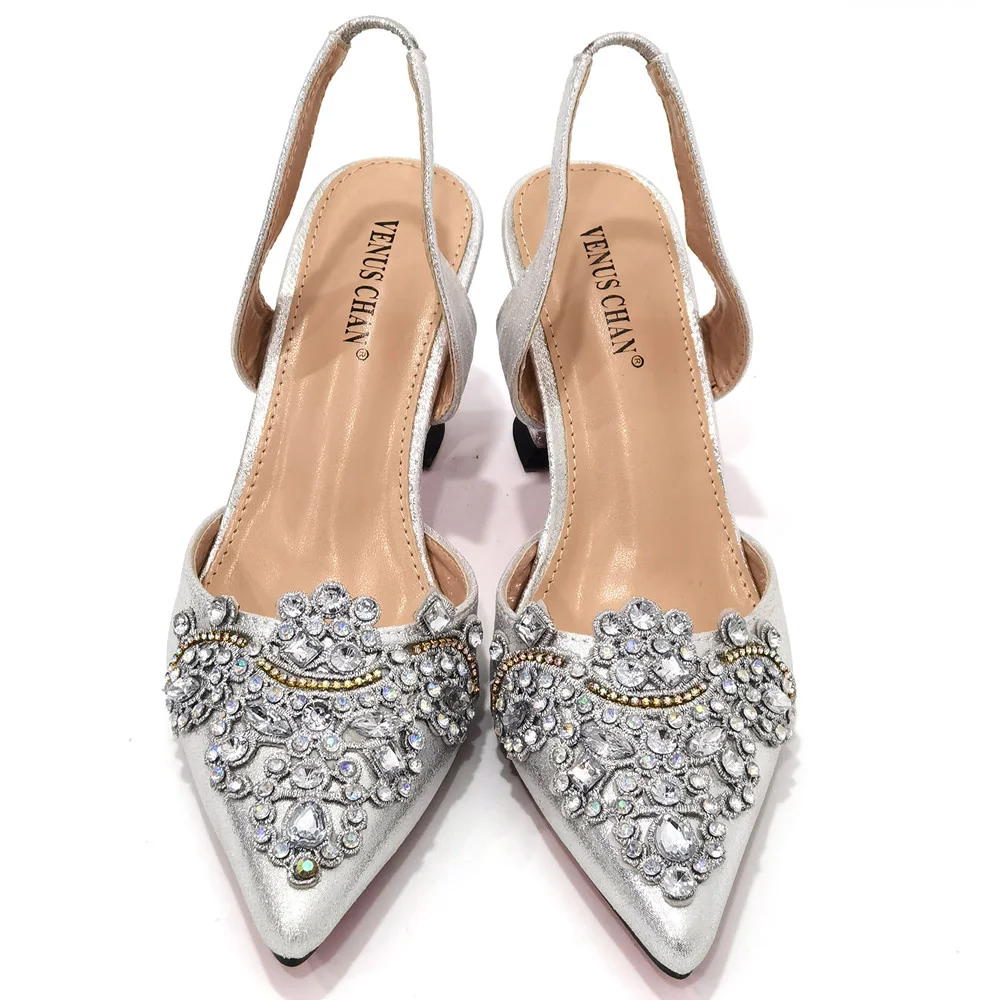 Новинка 2024, золотые туфли дл – обзор и цена Luxury Bags And Shoes