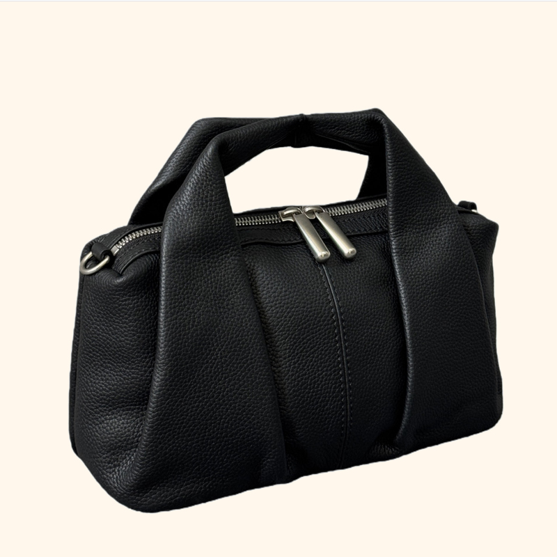 Кожаные сумки-подушки с инициа – обзор и цена Luxury Bags In Japan